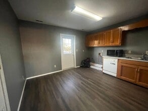 Building Photo - 1109 Bird Rd
