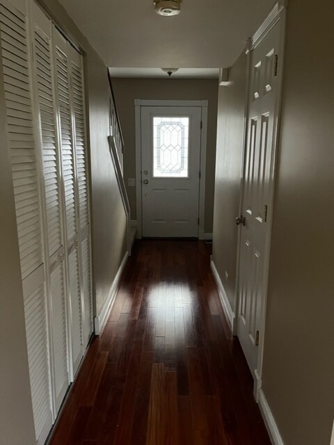 Building Photo - 1438 W Sapphire Dr