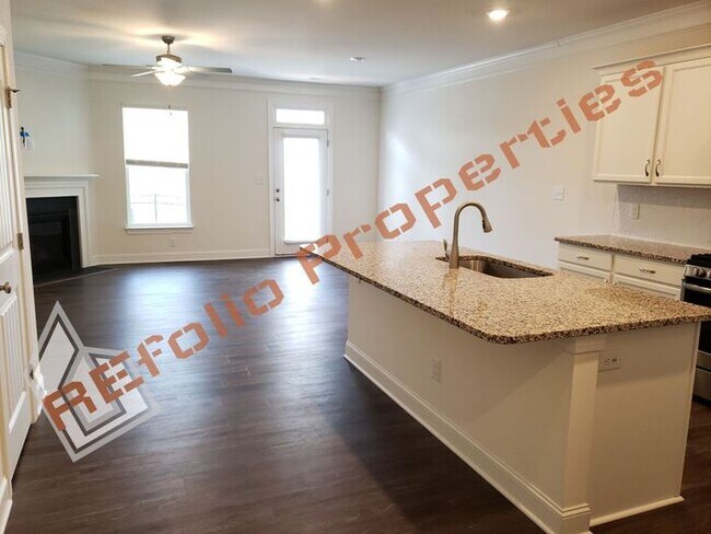 Building Photo - Elegant 3 Bedroom 2.5 Bath 1-Car Garage To...