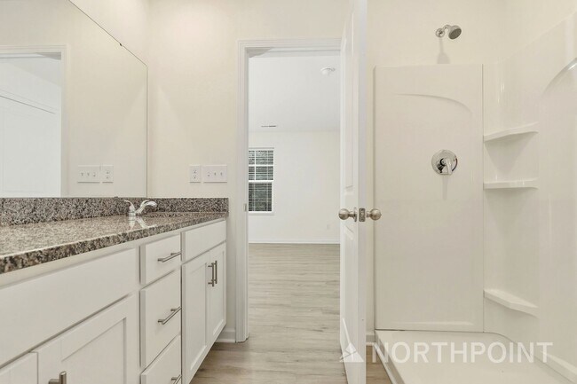 Building Photo - 4105 Snyder Dr
