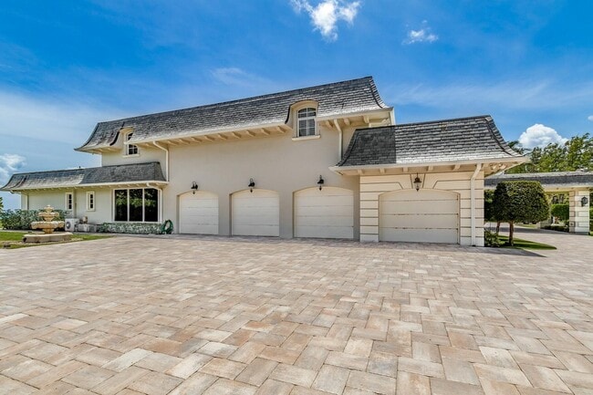Building Photo - 477 S Beach Rd
