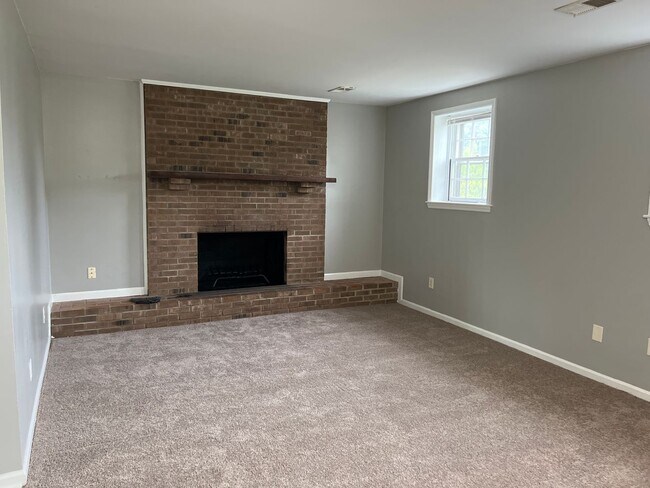 Building Photo - 3417 Tishoff Ct