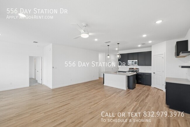 Building Photo - 556 Day Sta Dr