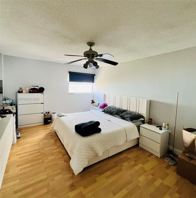 Building Photo - 600 NE 25th St