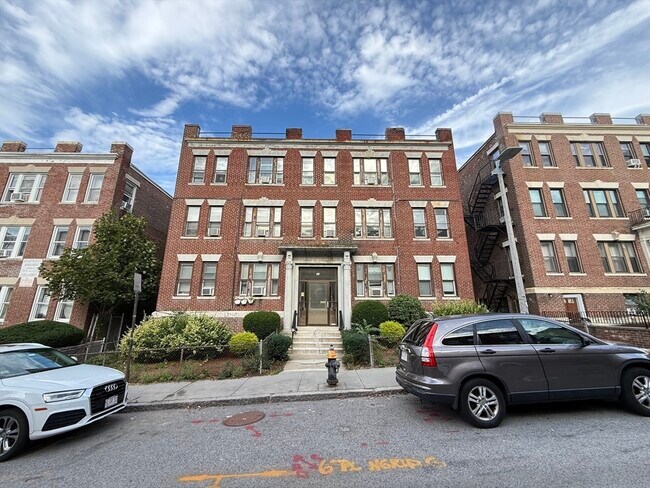 Building Photo - 47 Park Vale Ave
