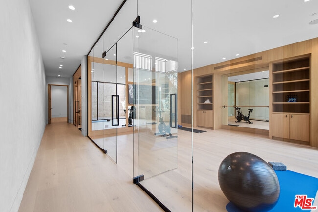 Building Photo - 5340 Whitman Rd