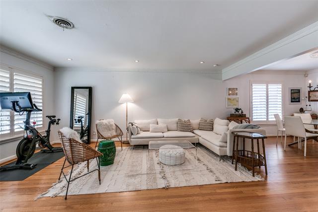 Building Photo - 6145 Monticello Ave