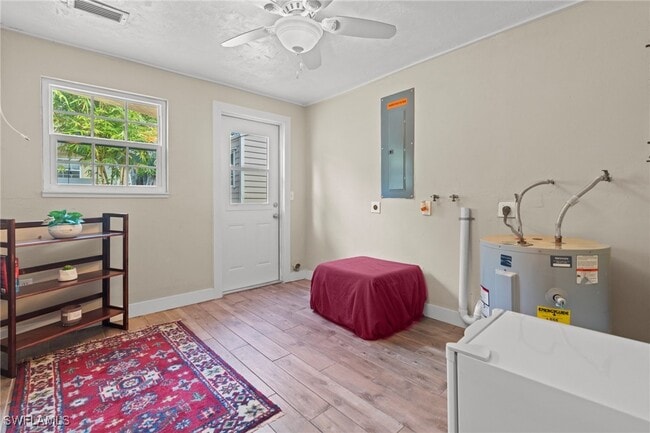 Building Photo - 1573 Cranford Ave