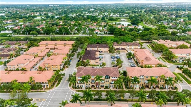 Building Photo - 1048 SW 147th Ave