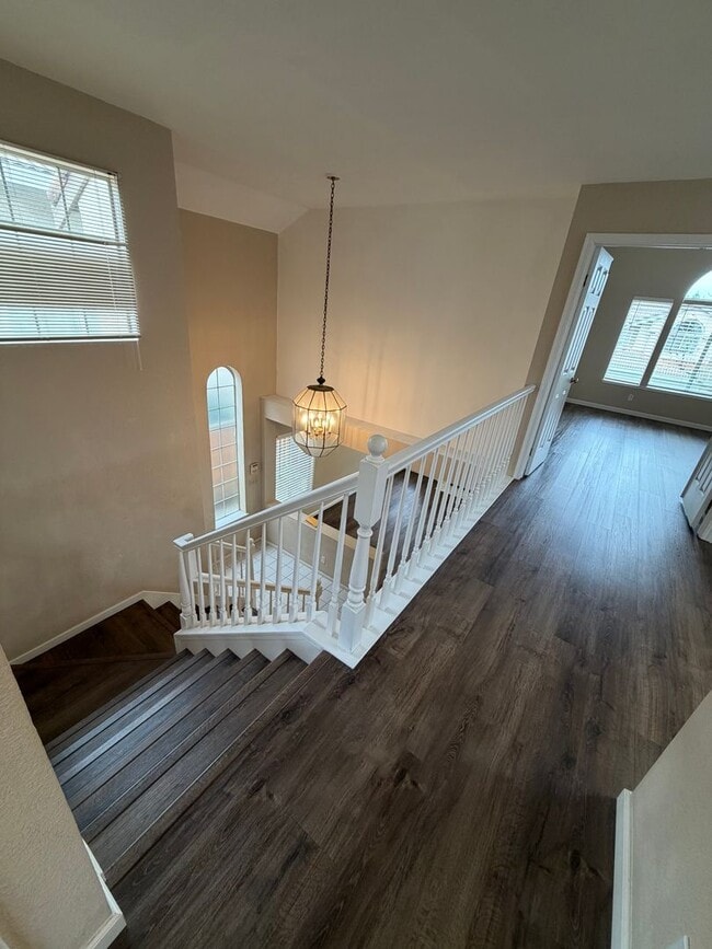 Building Photo - 3 Bed 2.5 Bath Single Family Home In Concord