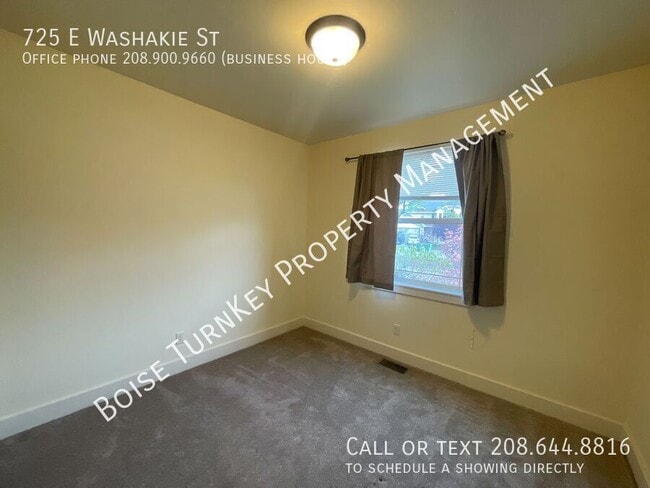 Building Photo - 725 Washakie St E