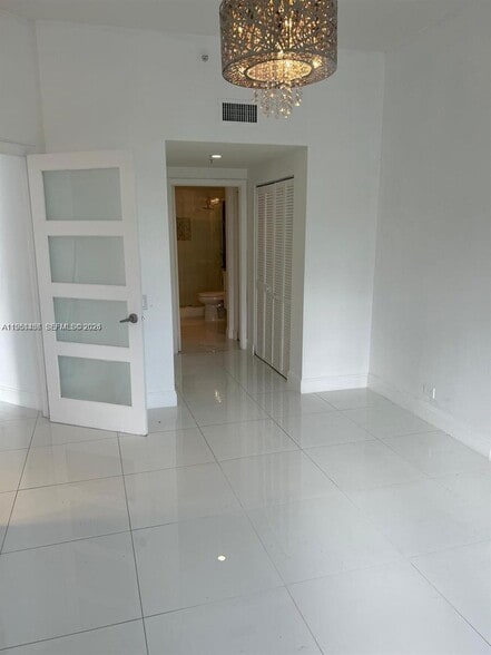 Building Photo - 701 Brickell Key Blvd