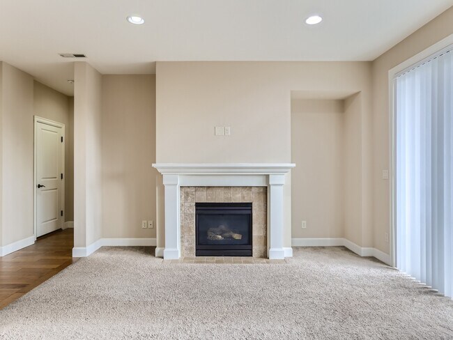 Building Photo - 6102 NW 170th Ave