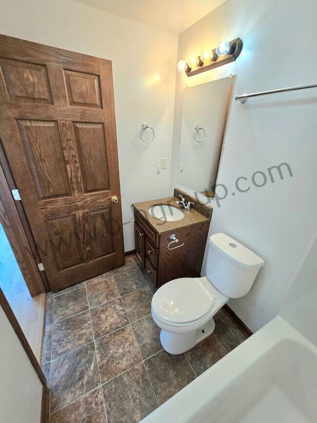 Building Photo - Washer & Dryer Now Provided