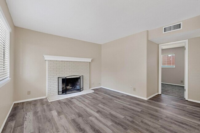 Building Photo - 207 Delamar Loop NW