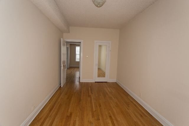 Building Photo - 3522 N Racine Ave