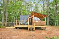 Building Photo - 154 Old County Rd