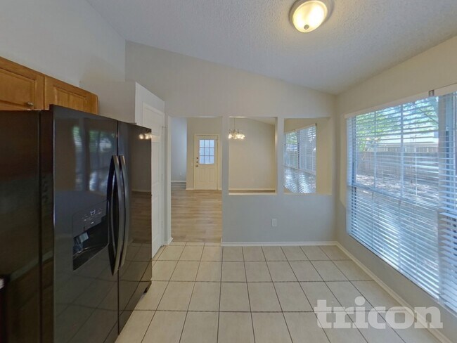 Building Photo - 2601 Country Creek Ln