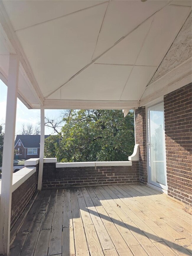 Building Photo - 1725 NW 18th St