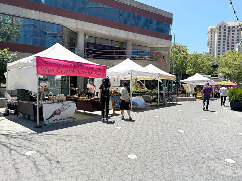 Building Photo - 144 S 3rd St