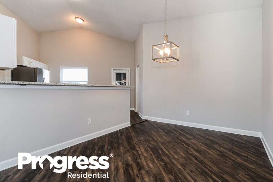 Building Photo - 10843 Rutherford Ct