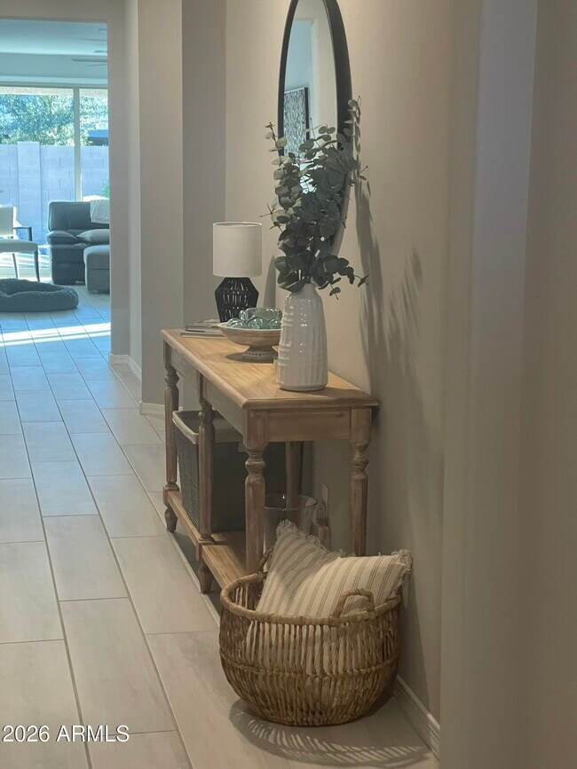 Building Photo - 19987 W Glenrosa Ave
