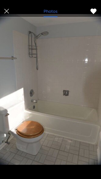 Building Photo - 318 Cromwell Ct
