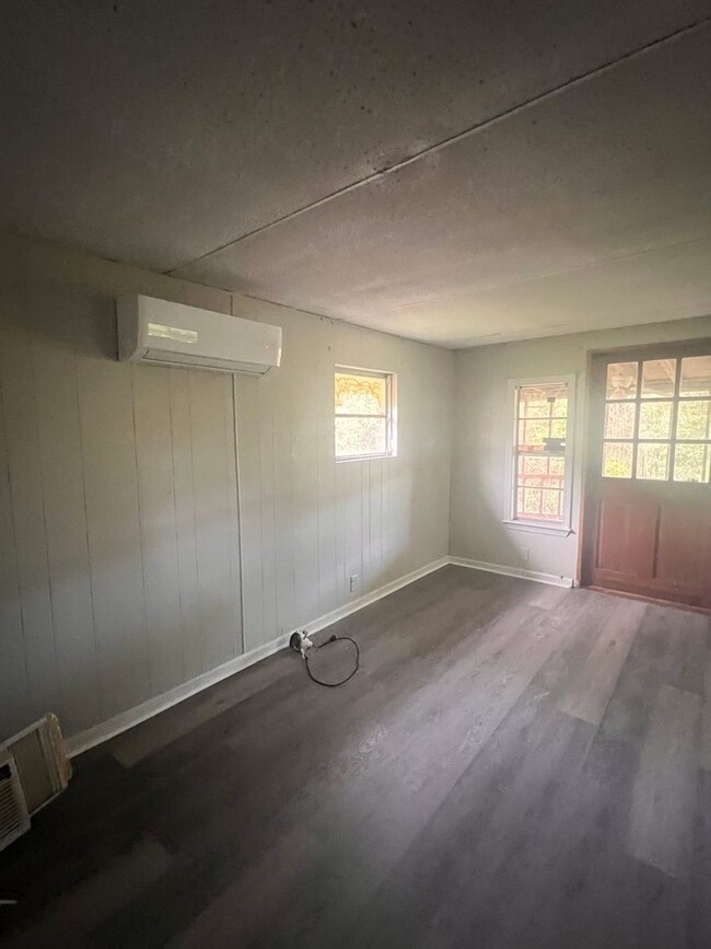 Building Photo - OPEN HOUSE TUESDAY: Lafayette 2 Bedroom 2 ...