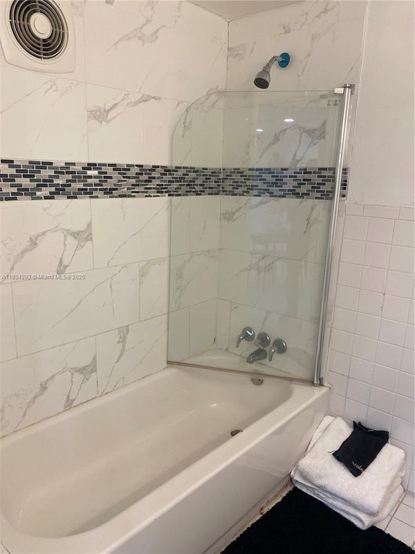 Building Photo - 540 Washington Ave