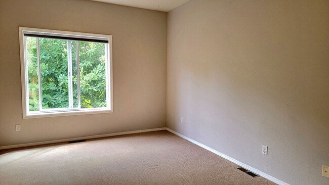 Building Photo - Beautiful Contemporary 3 bed/2ba home in M...