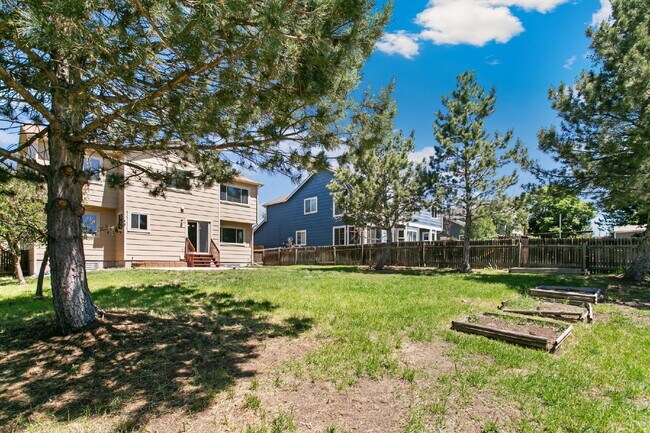 Building Photo - 8875 Aragon Dr