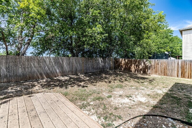 Building Photo - 446 S Water Ln