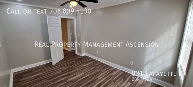 Building Photo - 831 Lafayette Dr