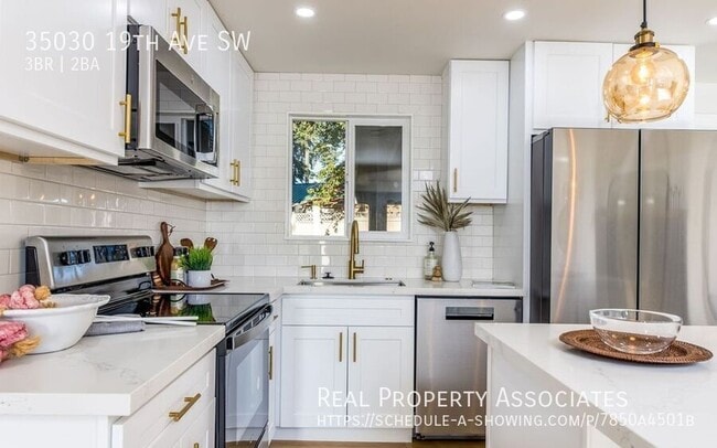 Building Photo - 35030 19th Ave SW