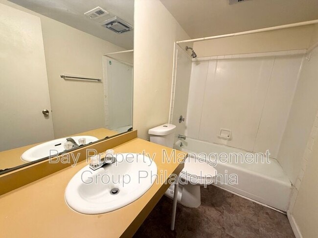 Building Photo - 161 Ardwick Terrace