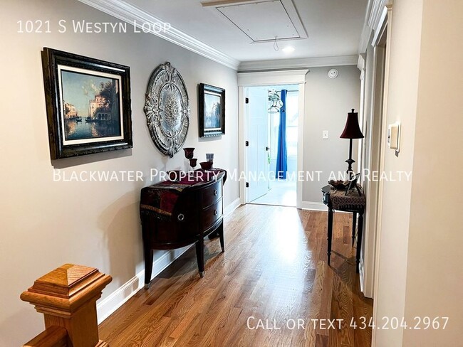 Building Photo - 1021 S Westyn Lp