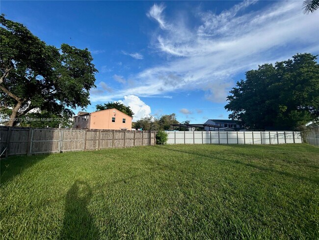 Building Photo - 27170 SW 121st Ct