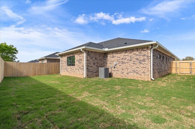 Building Photo - Residences at Windmill Preserve