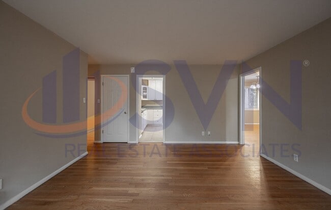 Building Photo - Charming Brick Ranch on a Spacious, Wooded Lot!