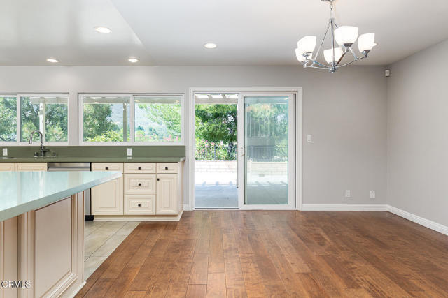 Building Photo - 781 Starlight Heights Dr