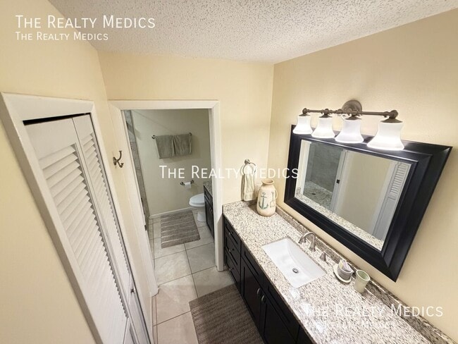 Building Photo - 2040-4401 Sea Mist Dr-