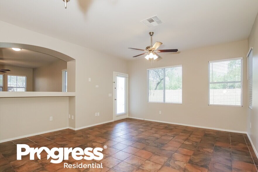 Building Photo - 34929 N 30th Dr