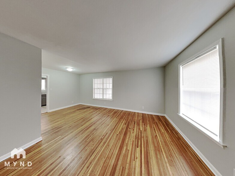 Building Photo - 3281 Whitney Ave