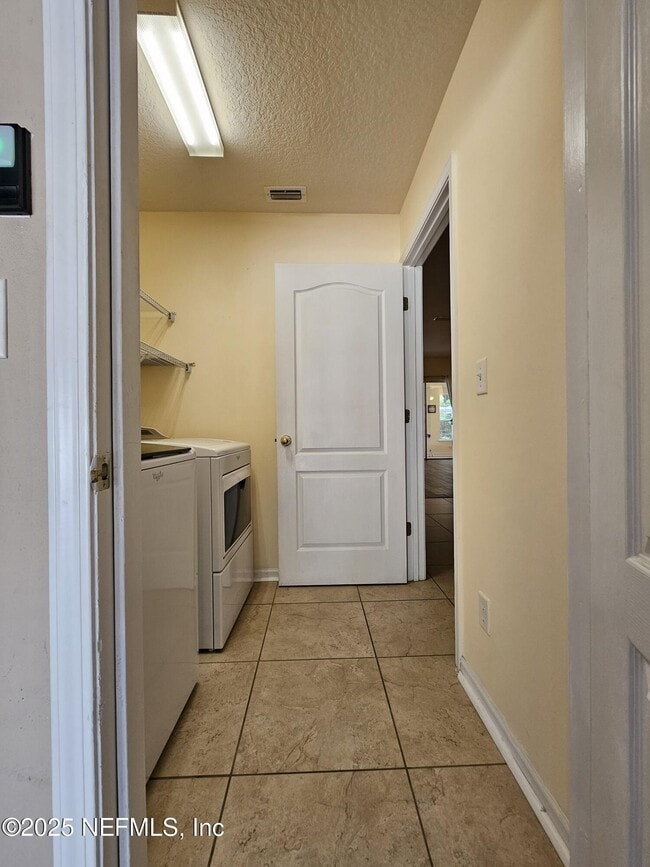Building Photo - 5061 Monroe Forest Dr