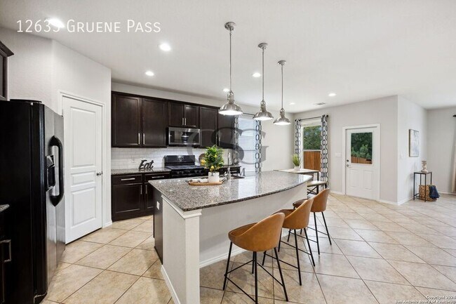 Building Photo - 12633 Gruene Pass