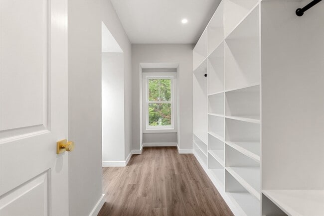 Building Photo - 59 Perrin St