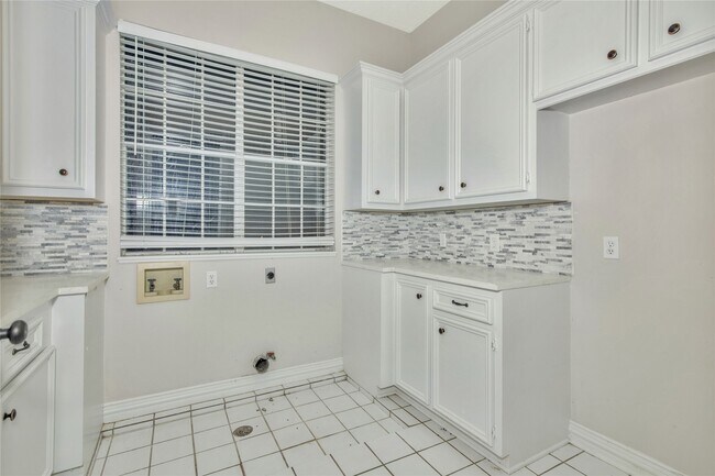 Building Photo - 11771 Quail Creek Dr
