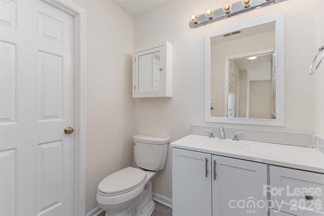 Building Photo - 1101 E Morehead St