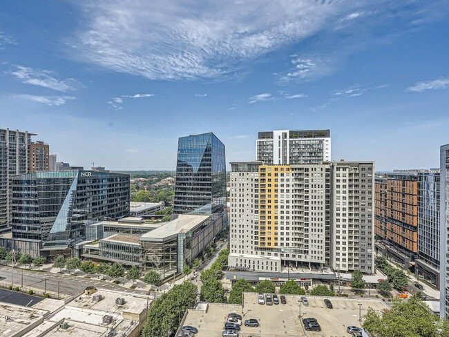 Building Photo - 950 W Peachtree St NW