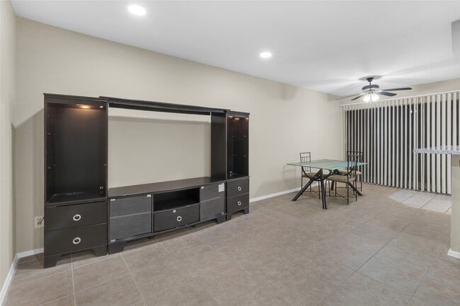 Building Photo - 14911 Wunderlich Dr